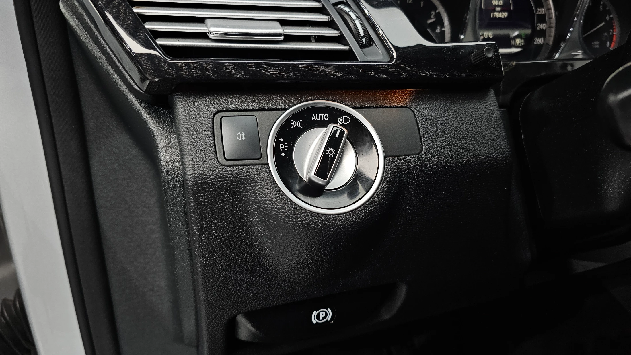 Mercedes-Benz E-Class W212, 2013 — фото 14