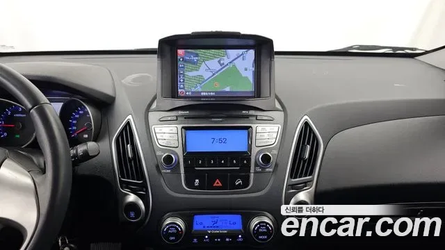 Hyundai Tucson ix, 2010 — фото 14