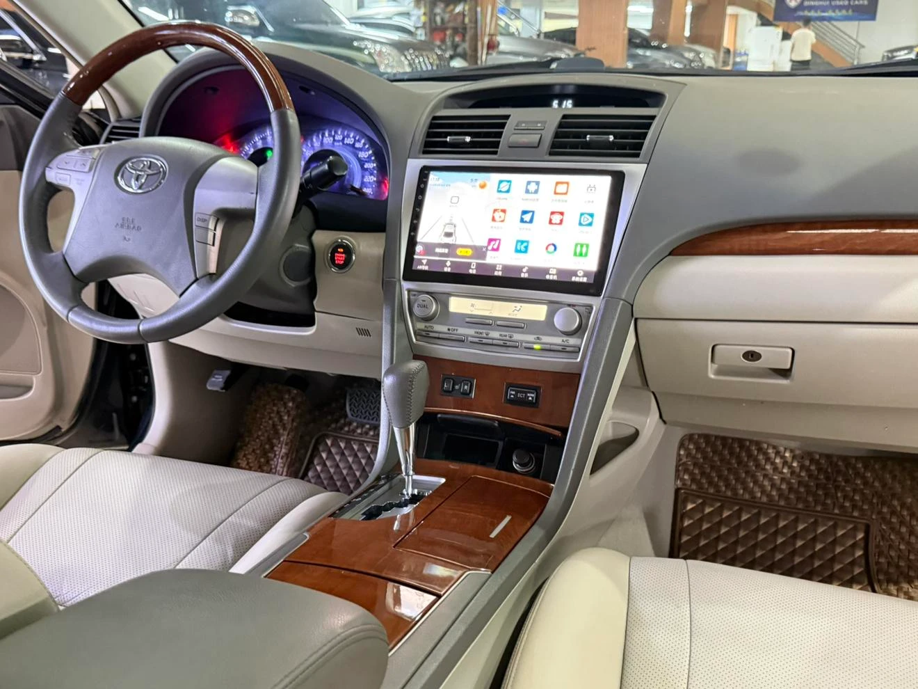 Toyota Camry, 2013 — фото 11