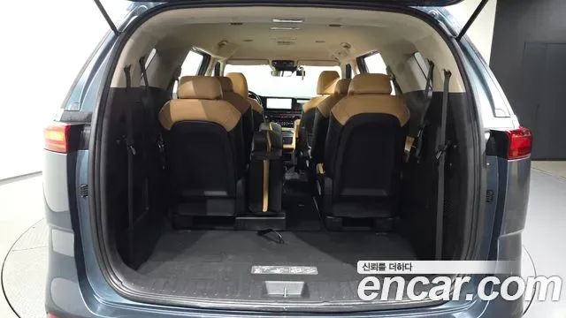 Kia Canival Carnival, 2022 — фото 20