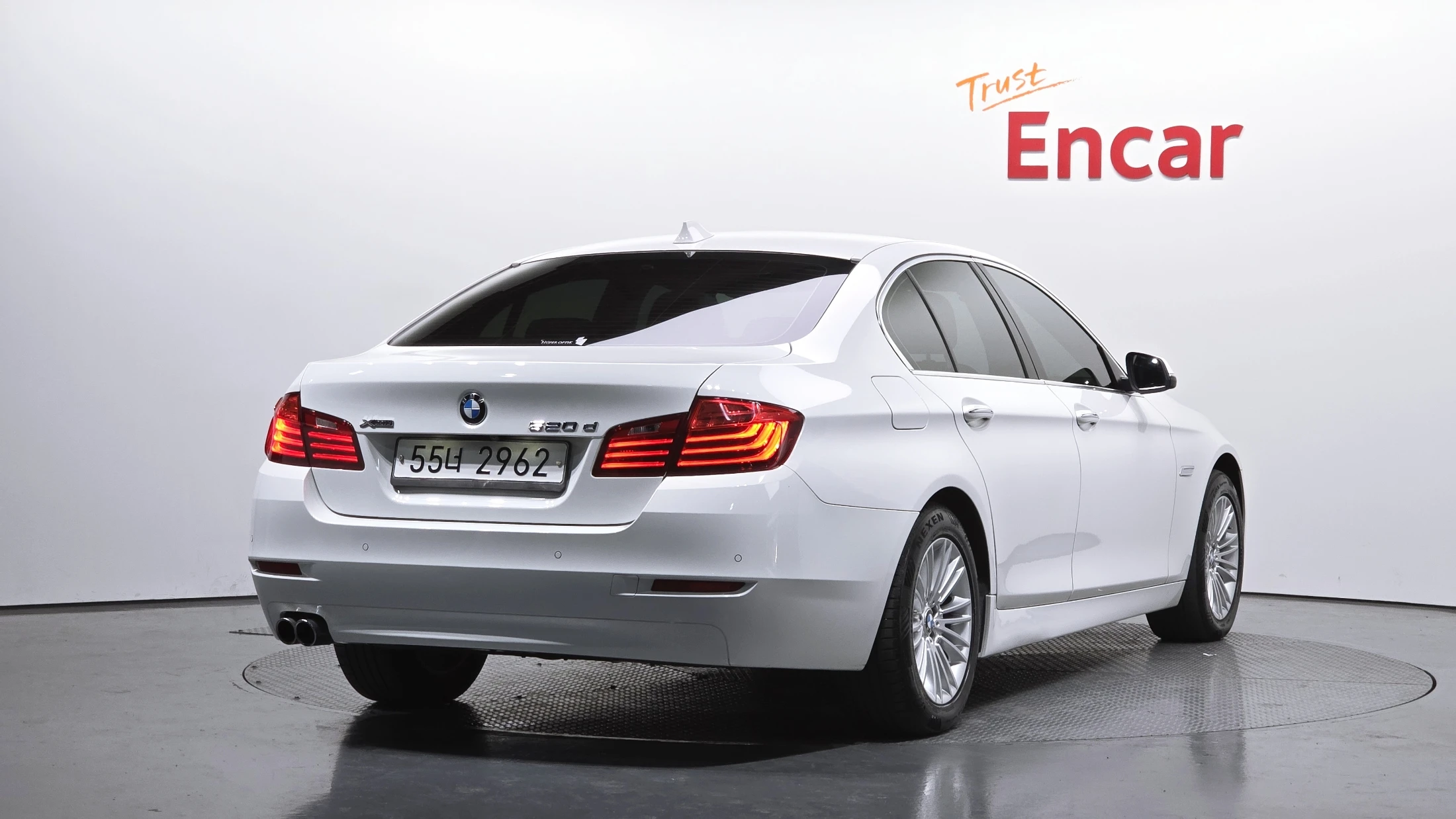 BMW 5-Series F10, 2013 — фото 5