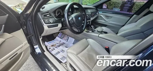 BMW 5-Series F10, 2013 — фото 15