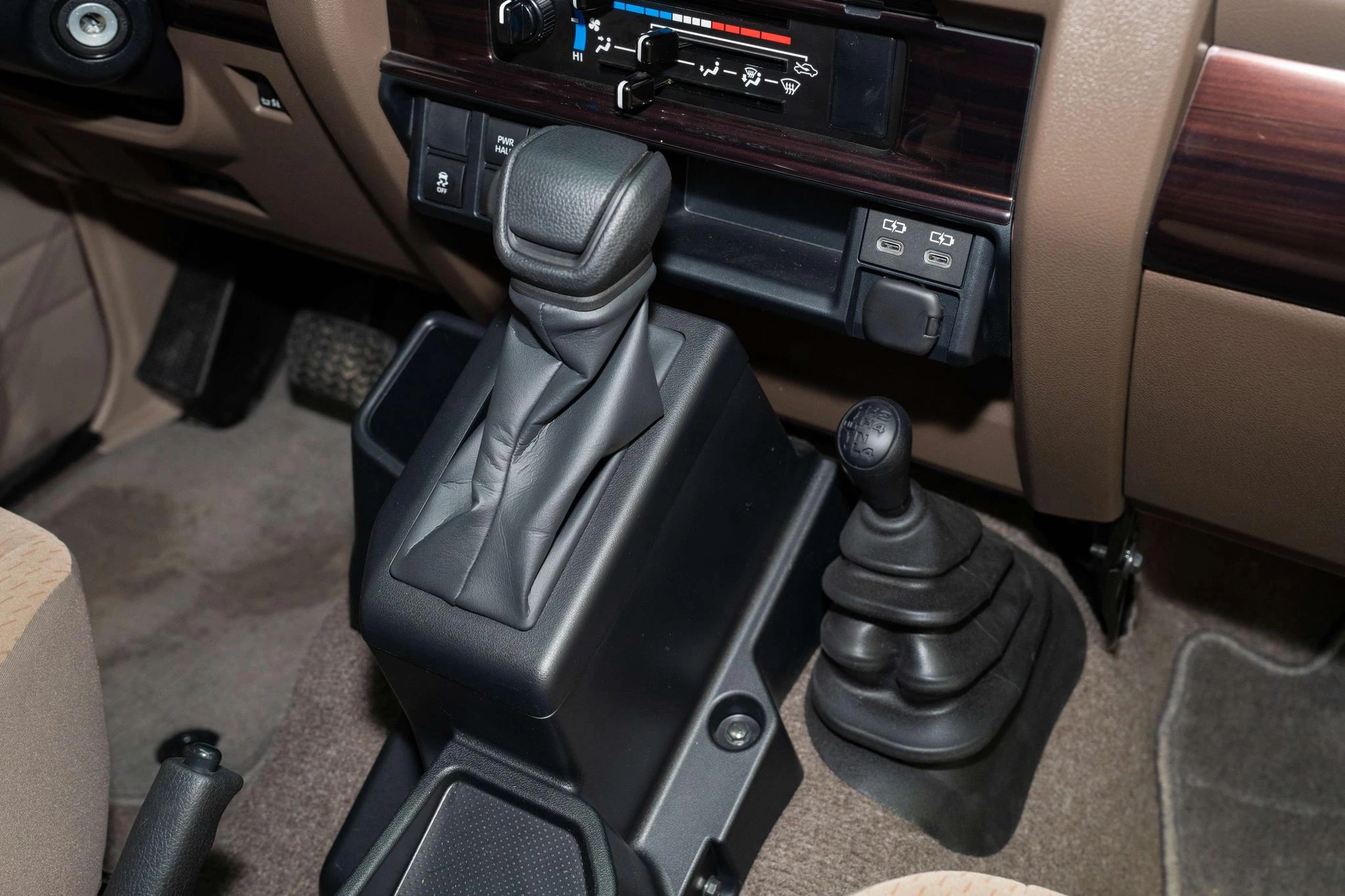 Toyota Land Cruiser 70 Series, 2025 — фото 15