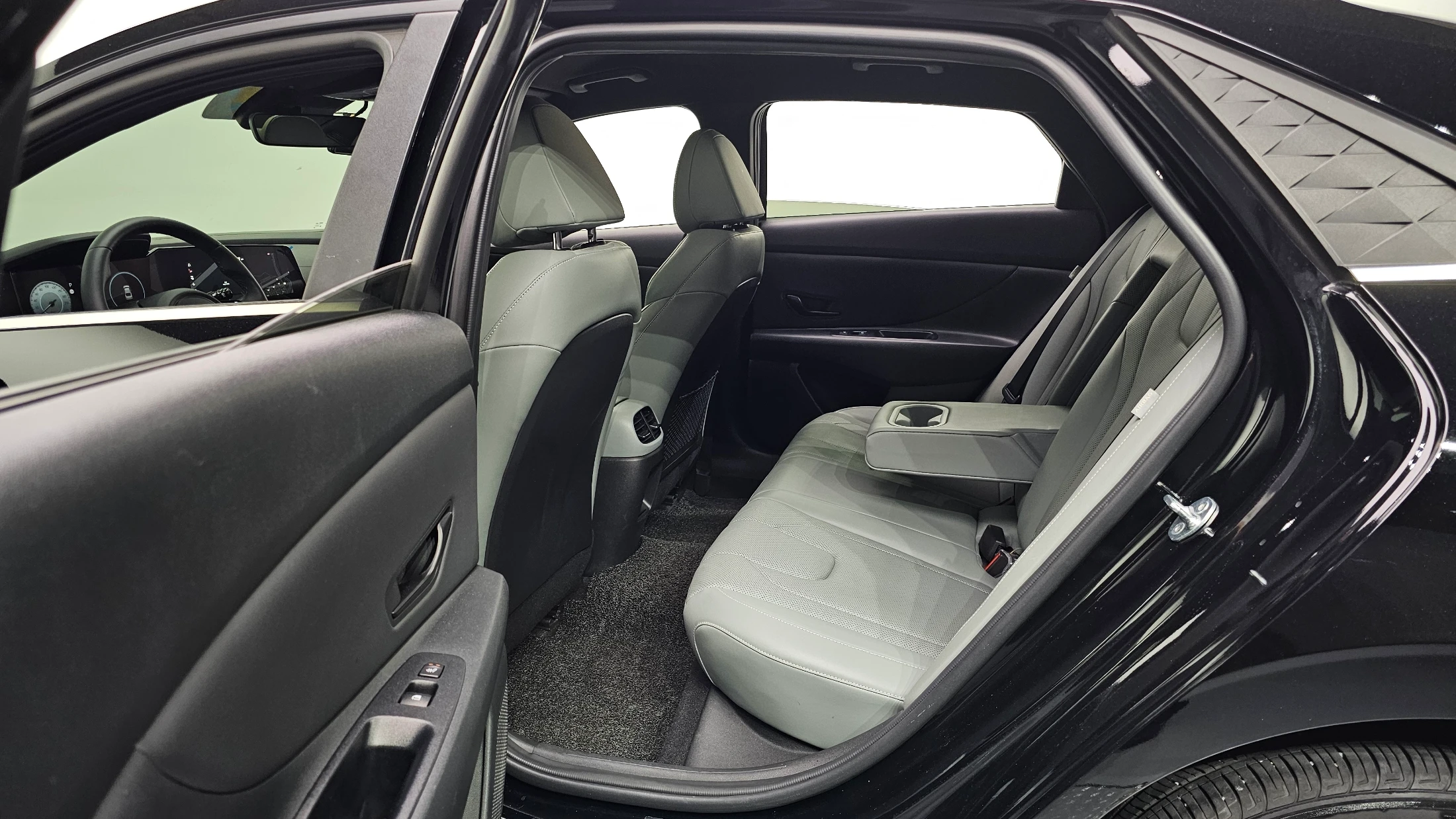 Hyundai Avante CN7, 2024 — фото 12