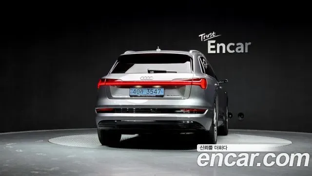 Audi E-Tron, 2020 — фото 3
