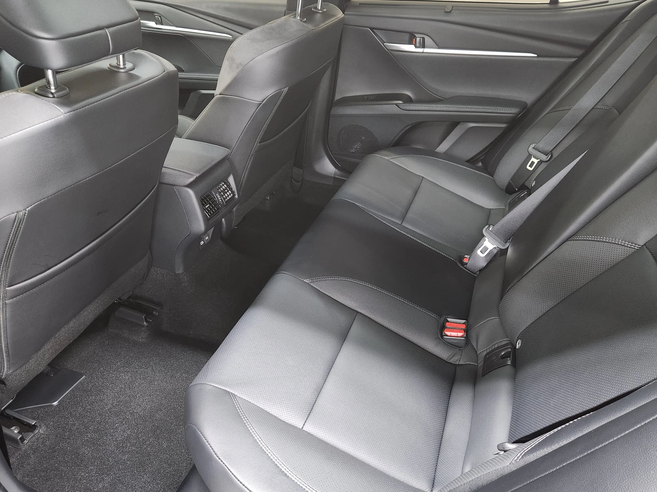 Toyota Camry xv80, 2025 — фото 14