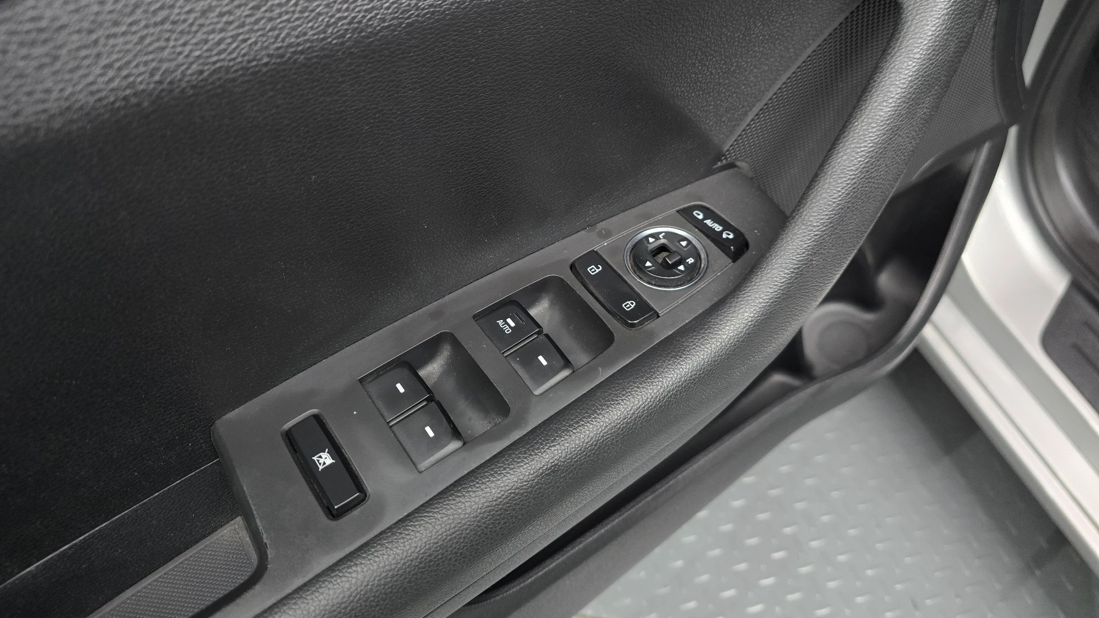 Hyundai Sonata LF Sonata, 2014 — фото 15