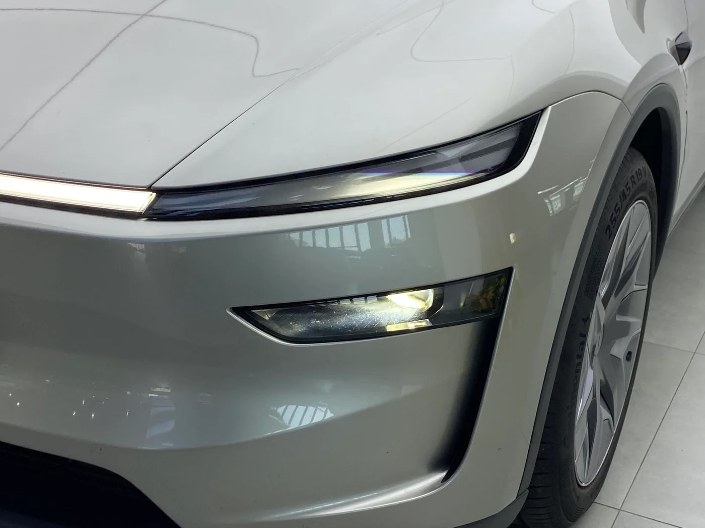Tesla Model Y L, 2026 — фото 11