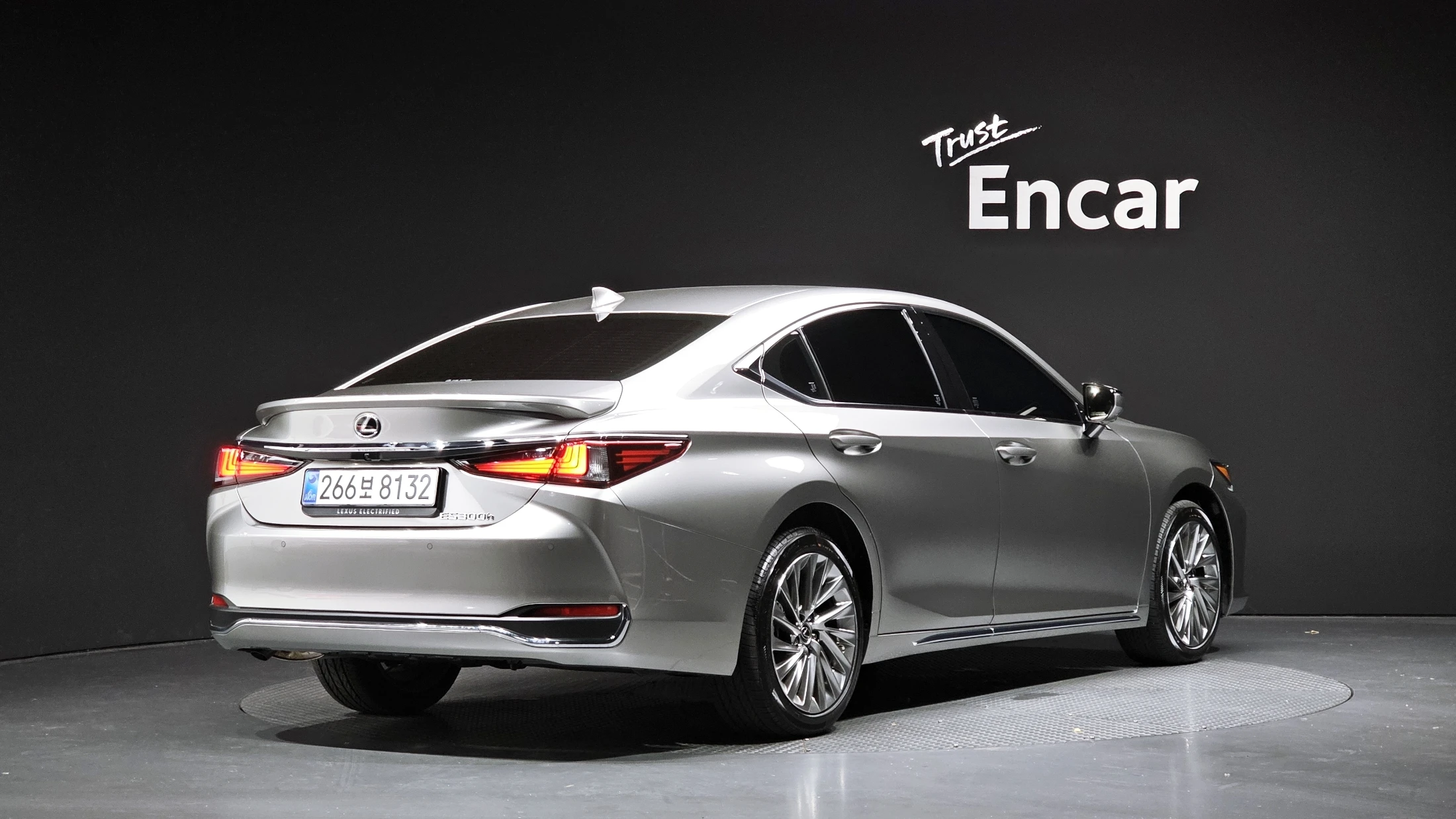 Lexus Es ES300H, 2026 — фото 2