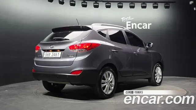 Hyundai Tucson ix, 2012 — фото 2