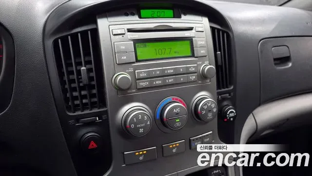 Hyundai Starex Grand Starex, 2012 — фото 15
