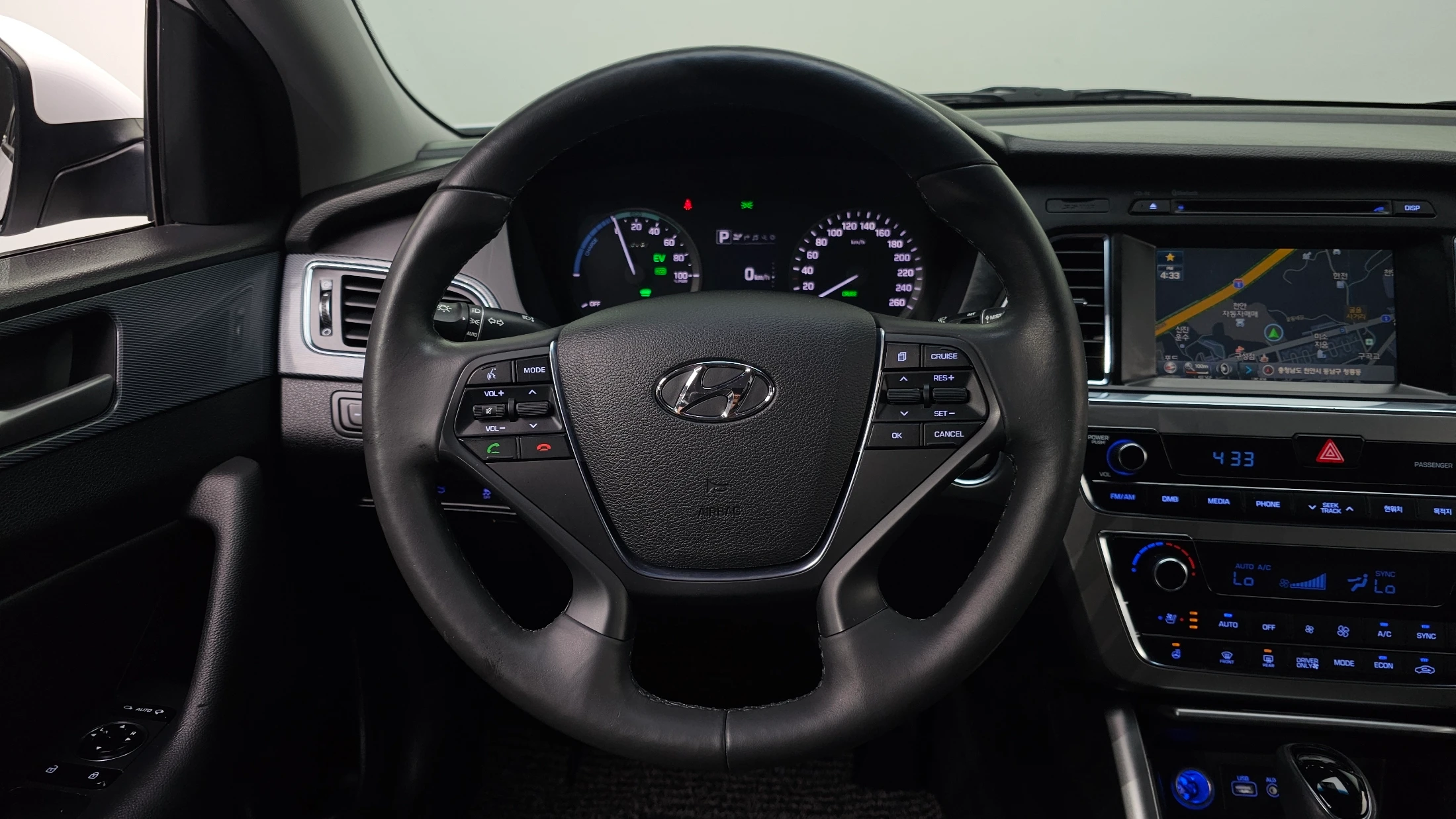 Hyundai Sonata LF Sonata Hybrid, 2016 — фото 15