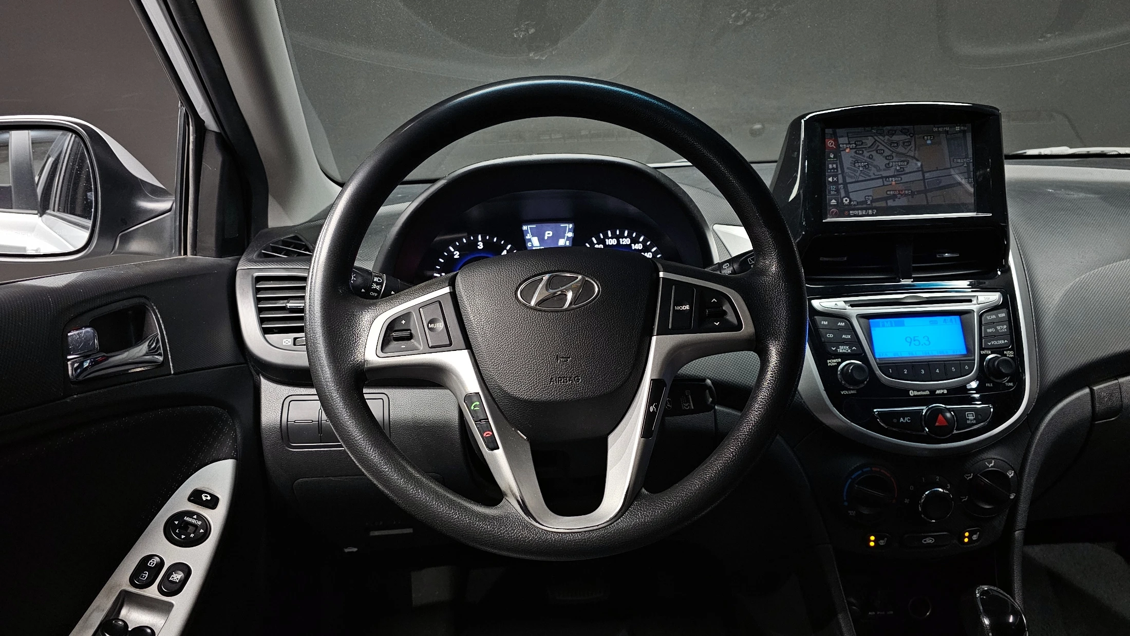 Hyundai Accent, 2012 — фото 13