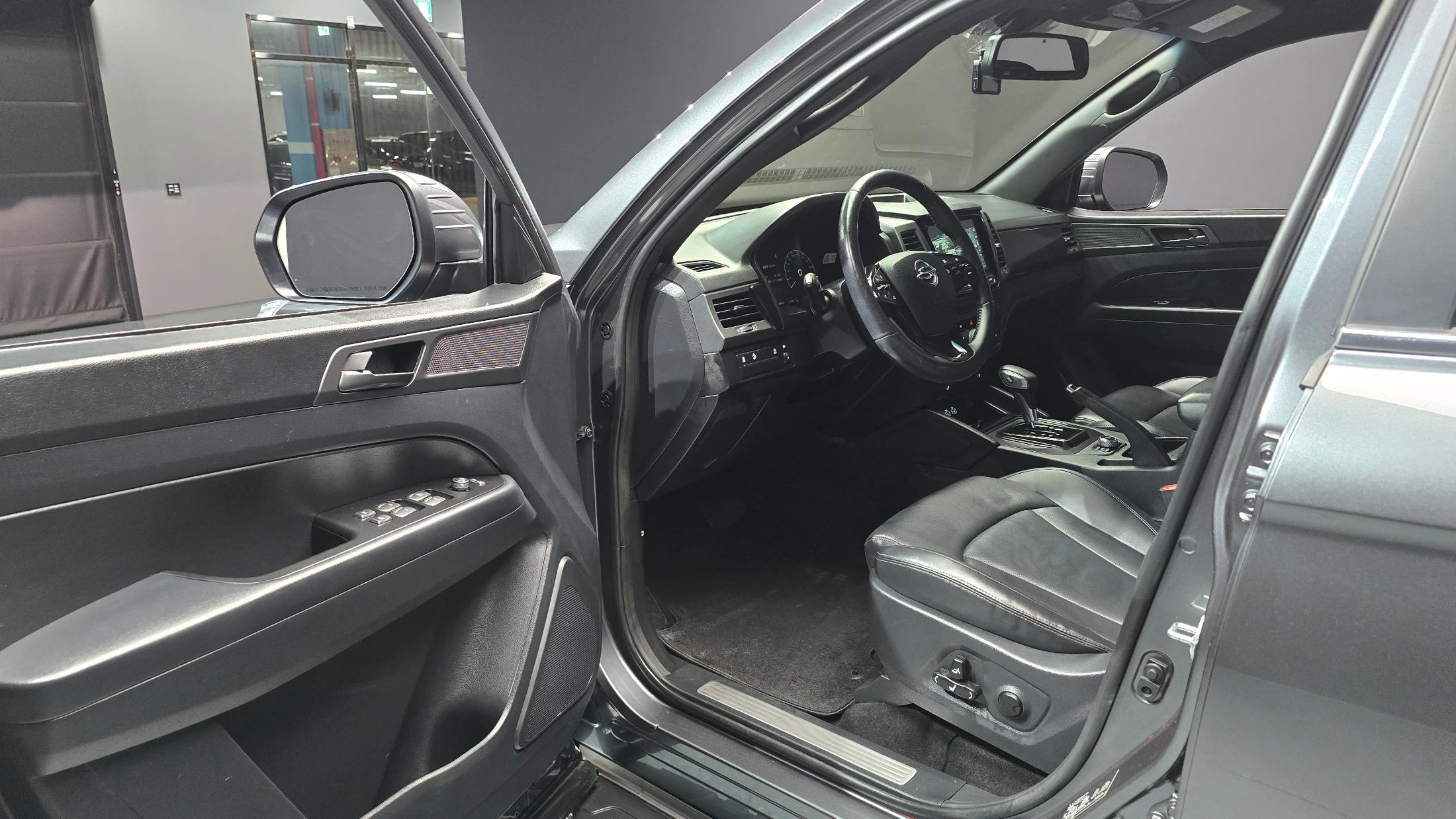KG_Mobility_Ssangyong Rexton Sports, 2022 — фото 10