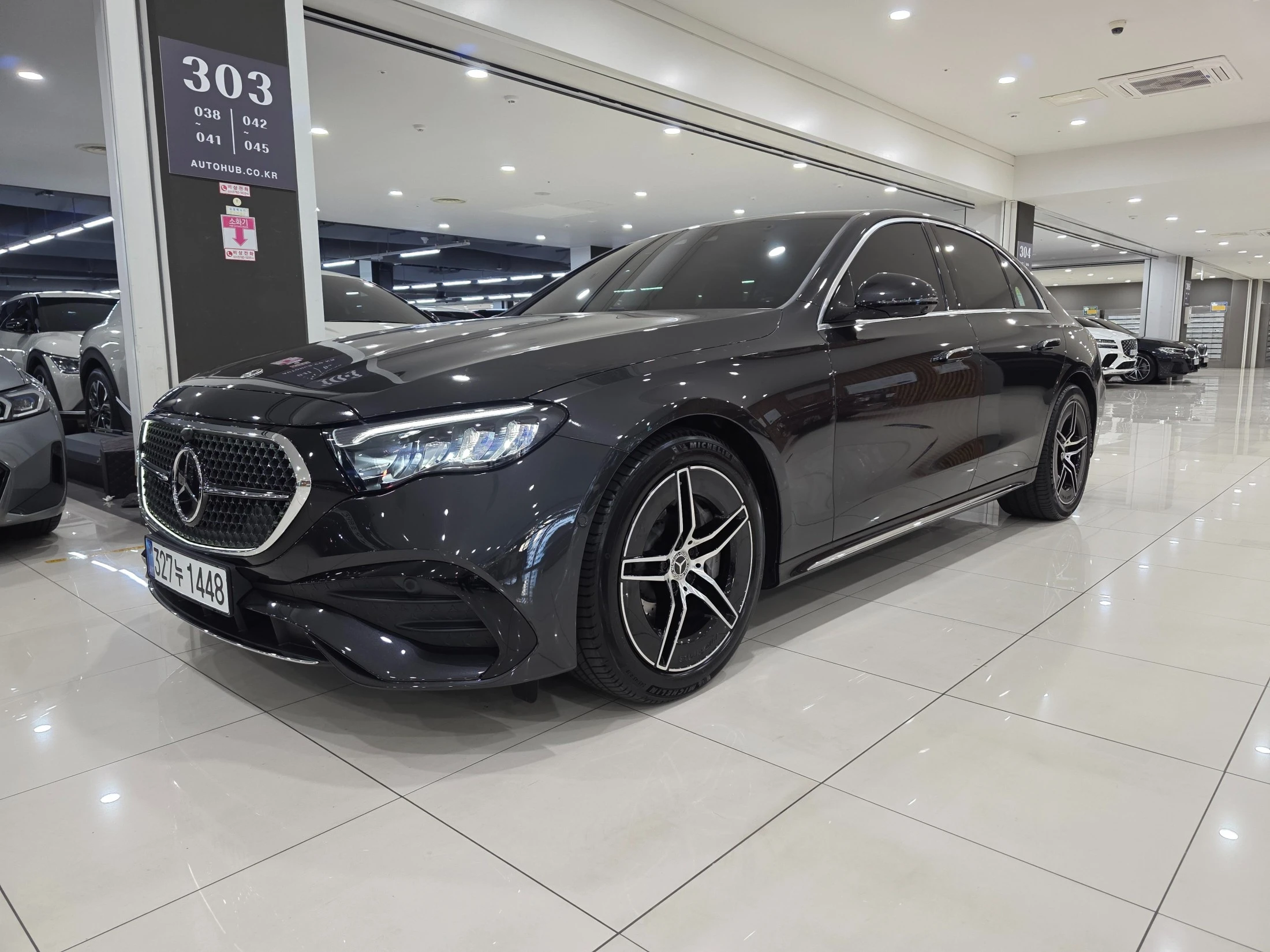 Mercedes-Benz E-Class W214