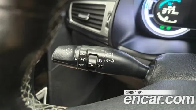 Kia Niro, 2016 — фото 15