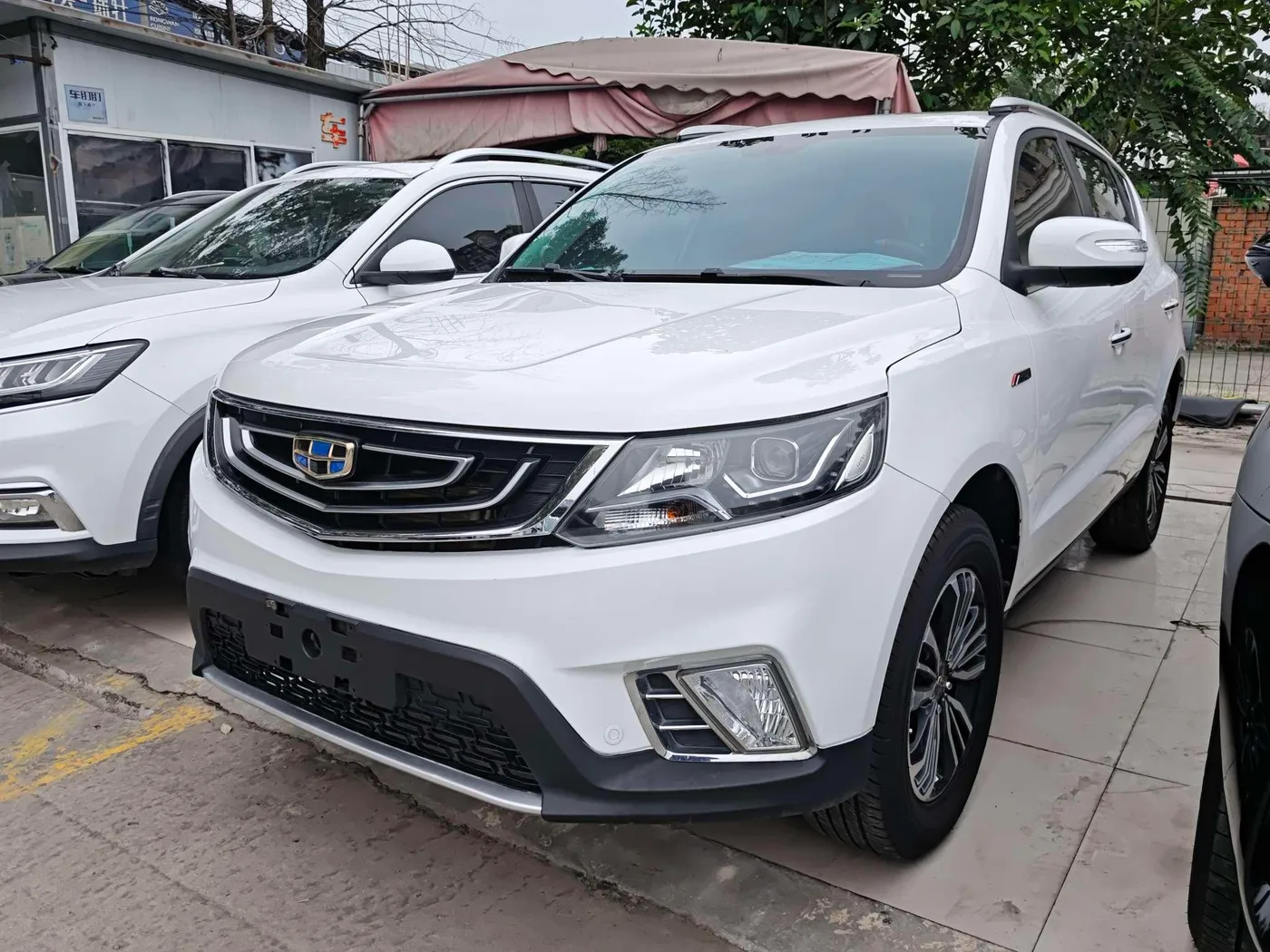 Geely Vision X6