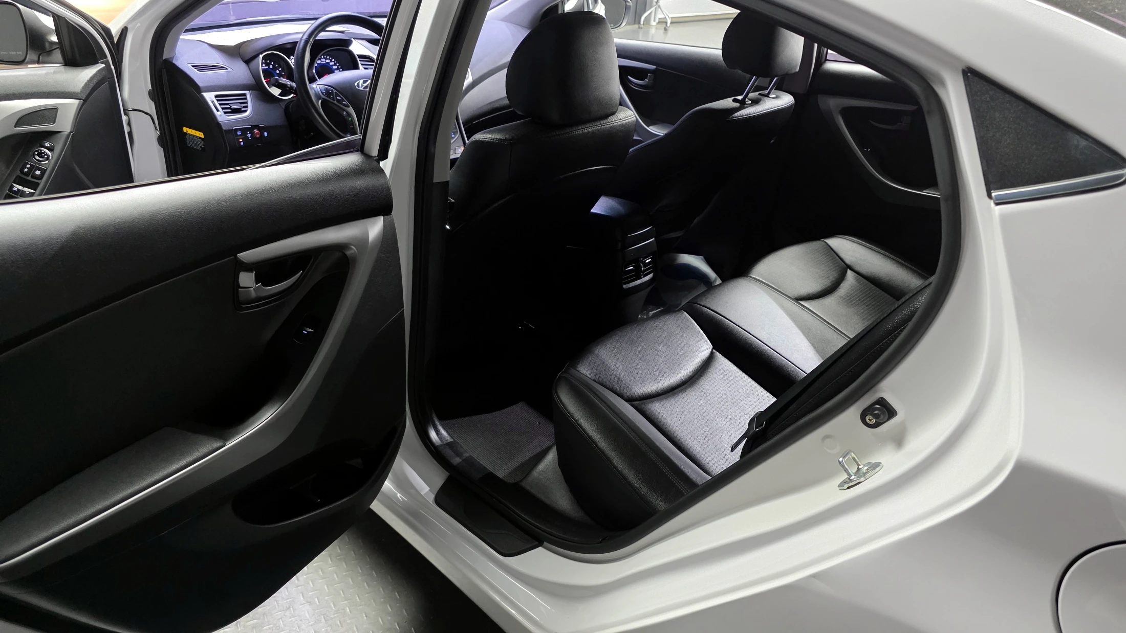 Hyundai Avante, 2014 — фото 11