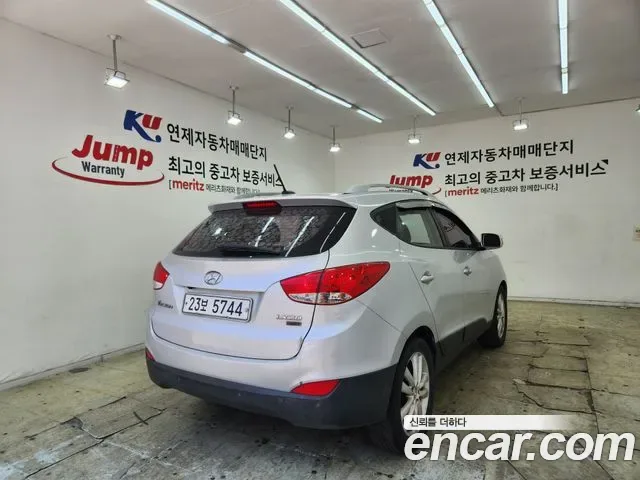 Hyundai Tucson ix, 2011 — фото 13