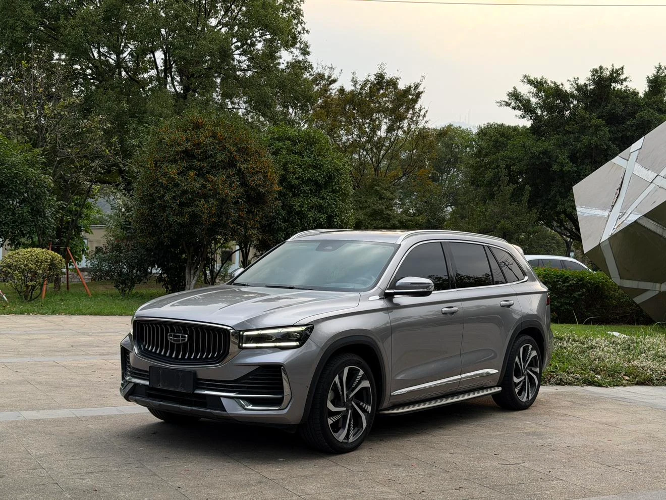 Geely Xingyue L