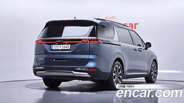 Kia Canival Carnival, 2022 — фото 2