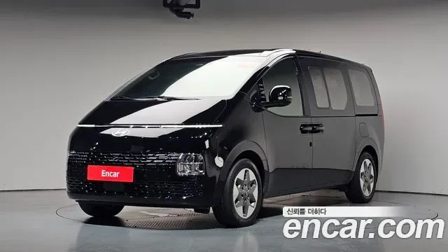 Hyundai Staria