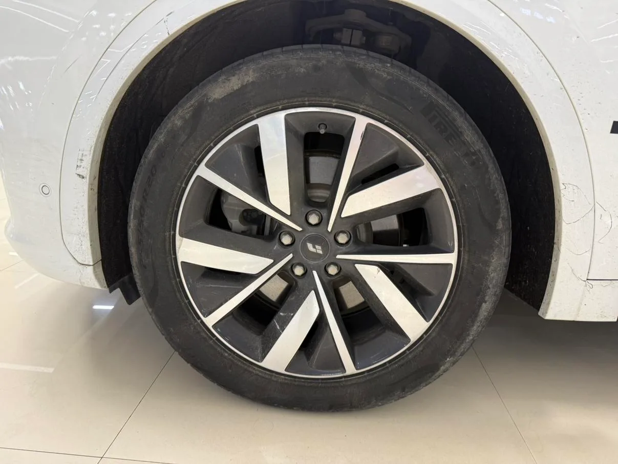 Li Auto Ideal L7, 2023 — фото 12