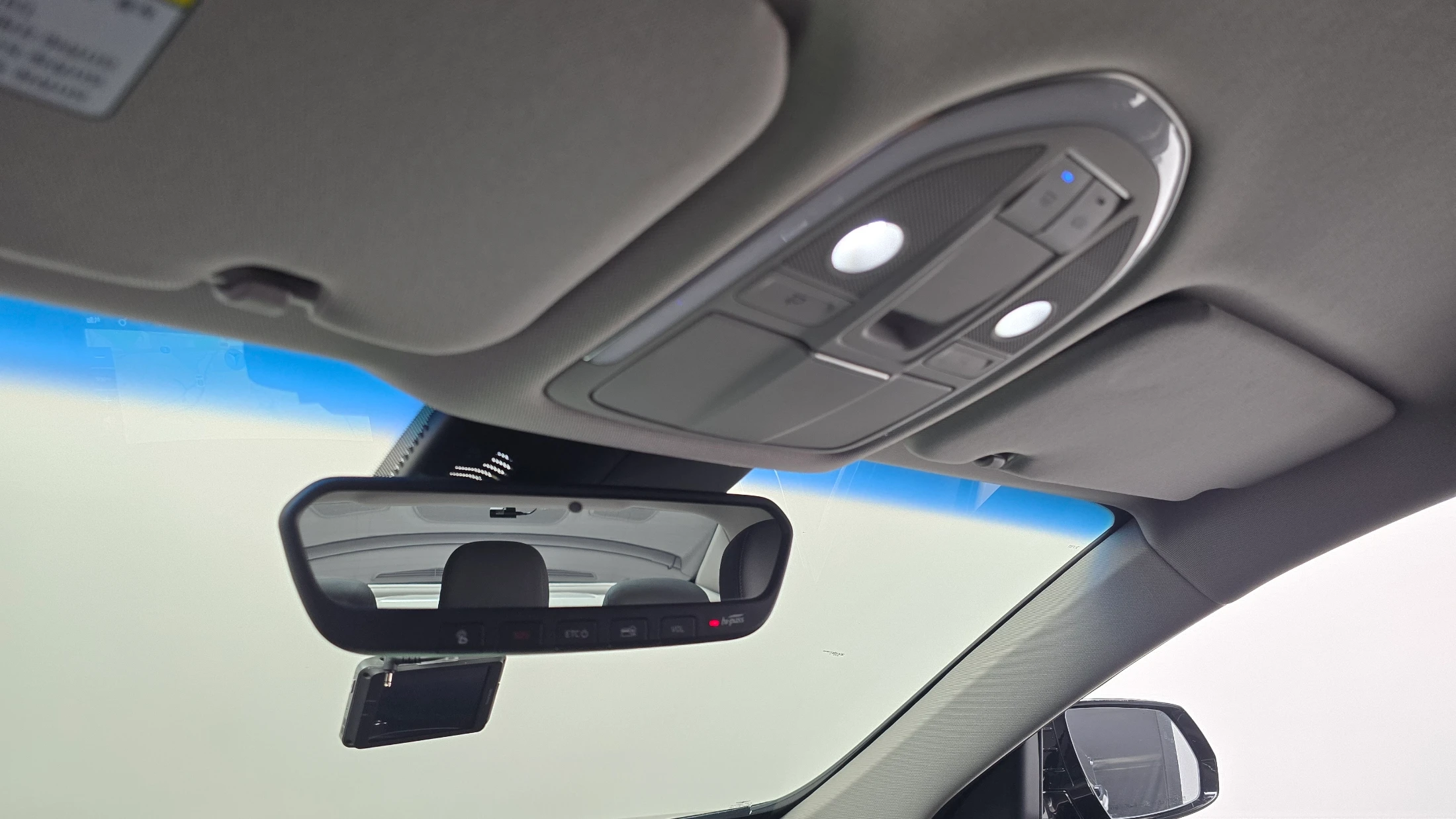 Genesis G80, 2017 — фото 15