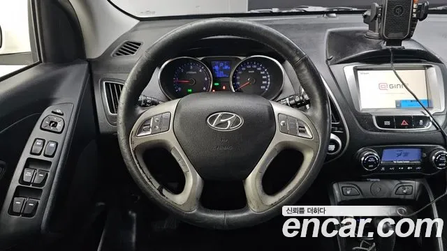 Hyundai Tucson ix, 2012 — фото 13