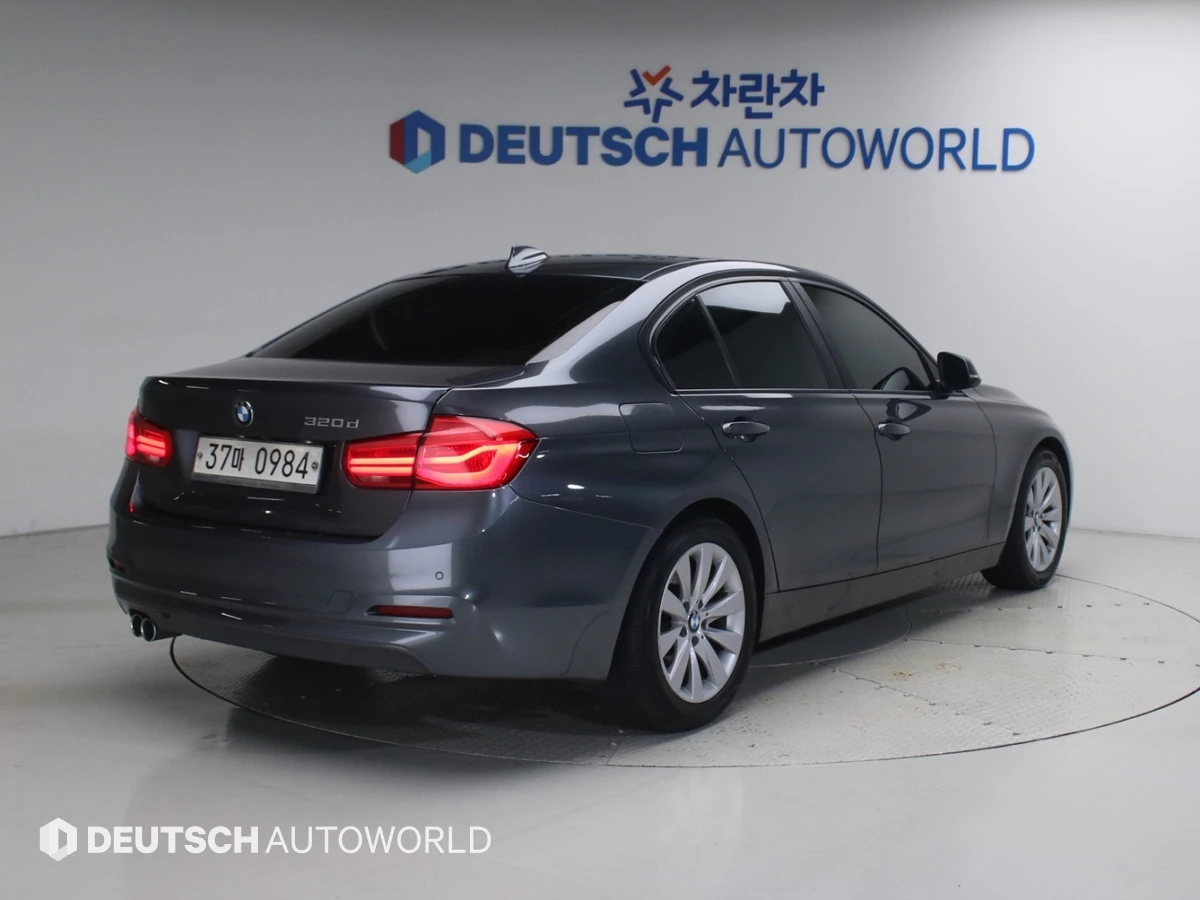 BMW 3-Series F30, 2015 — фото 2