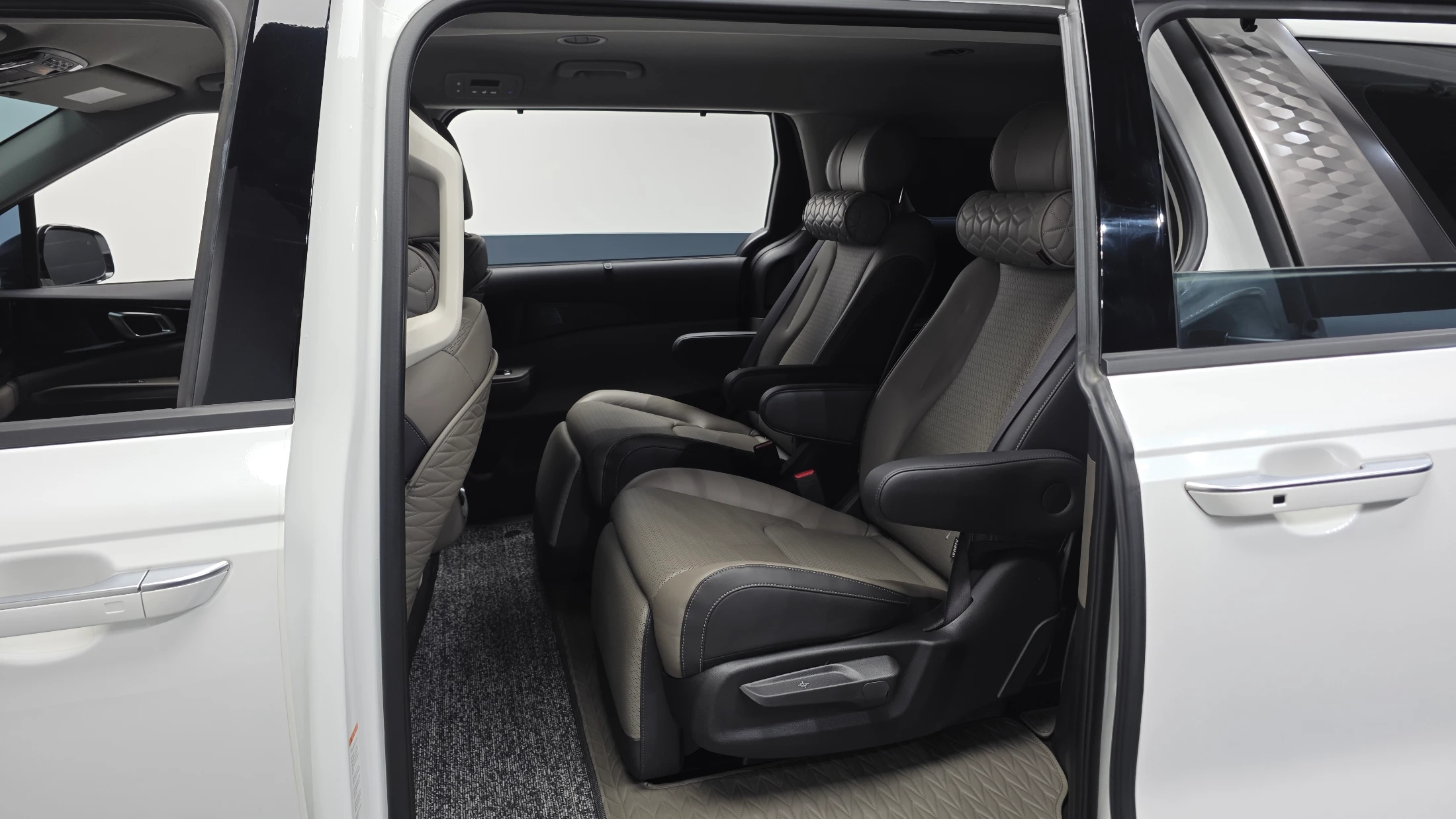 Kia Canival Carnival, 2025 — фото 11