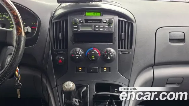 Hyundai Starex Grand Starex, 2009 — фото 15
