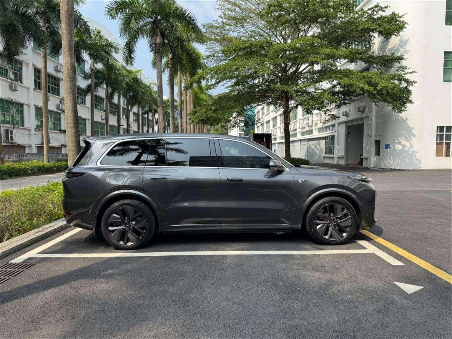 Li Auto Ideal L9, 2022 — фото 10