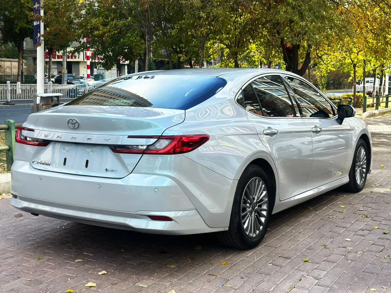 Toyota Camry, 2024 — фото 4