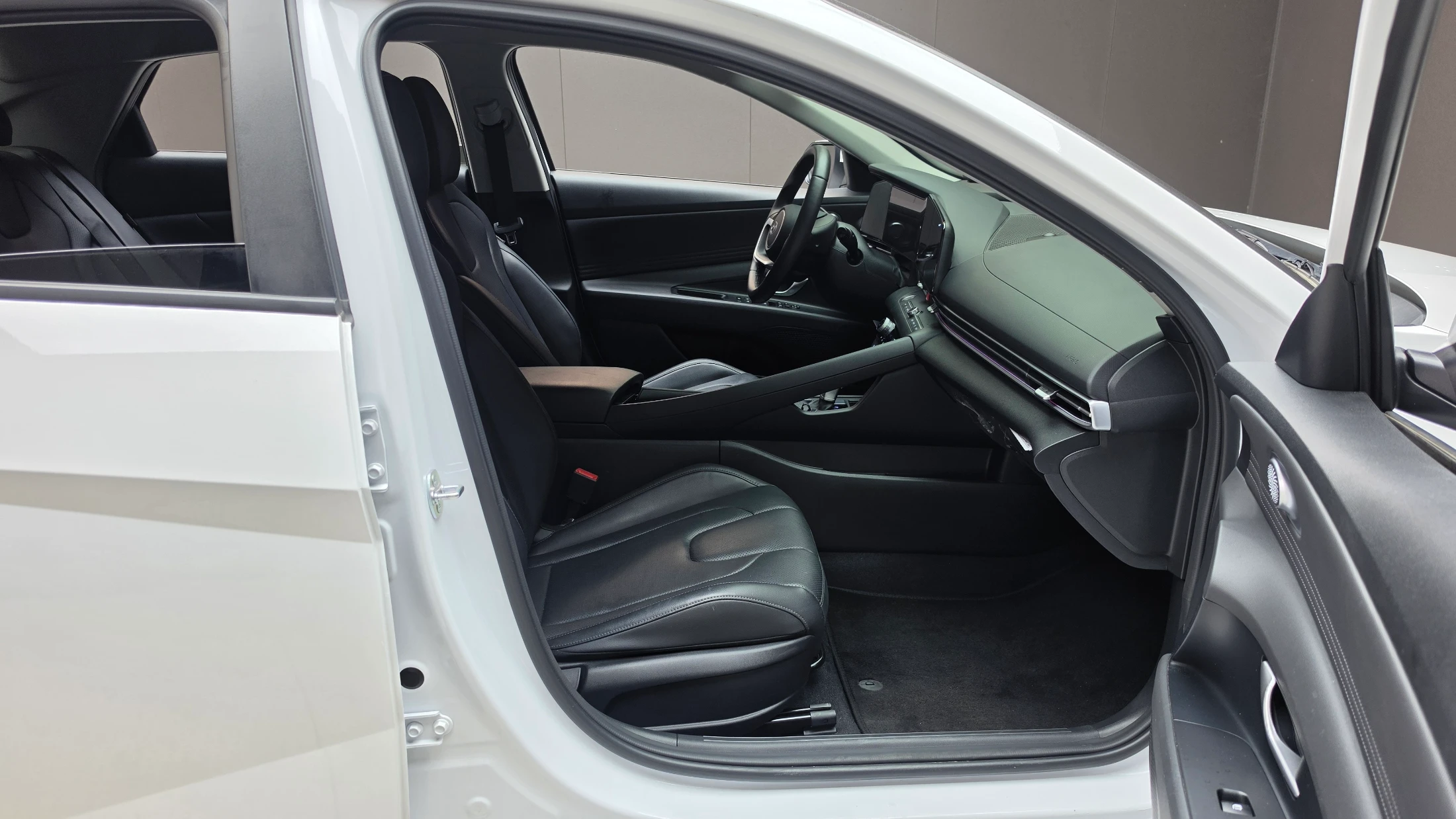 Hyundai Avante CN7, 2024 — фото 26