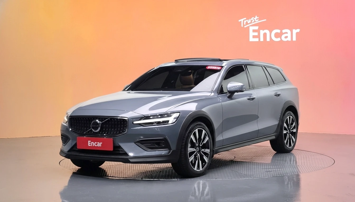 Volvo V60 cross -country, 2022 — фото 21