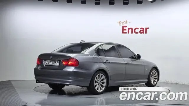 BMW 3-Series E90, 2011 — фото 2