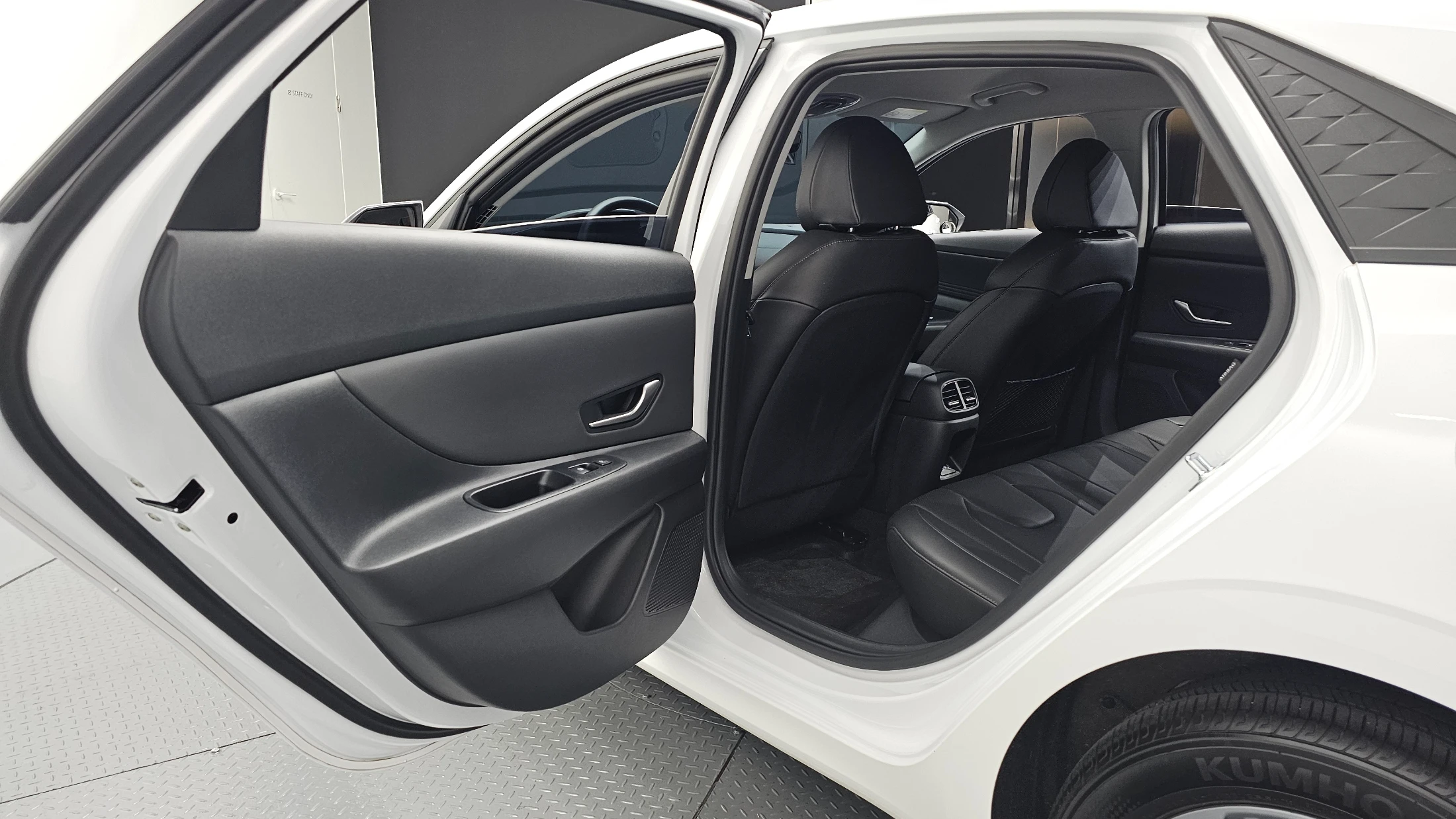 Hyundai Avante CN7, 2024 — фото 12