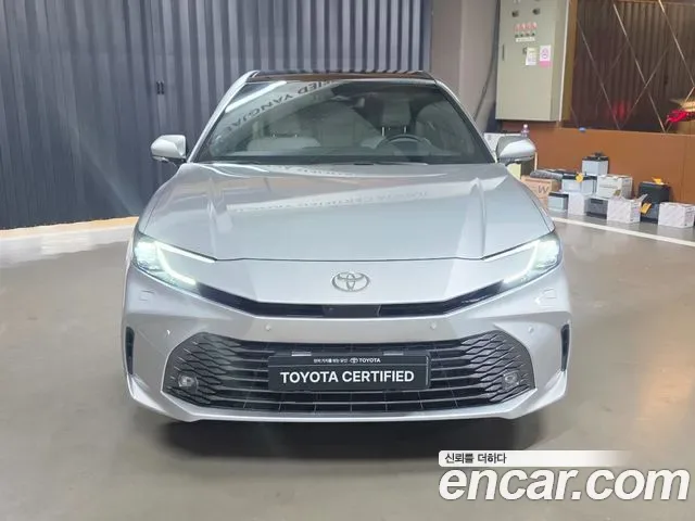 Toyota Camry xv80, 2025 — фото 3