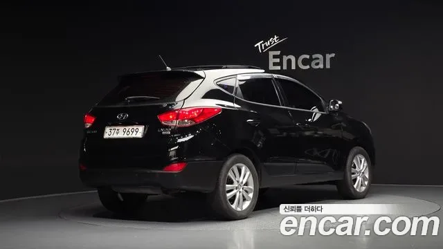 Hyundai Tucson ix, 2010 — фото 2