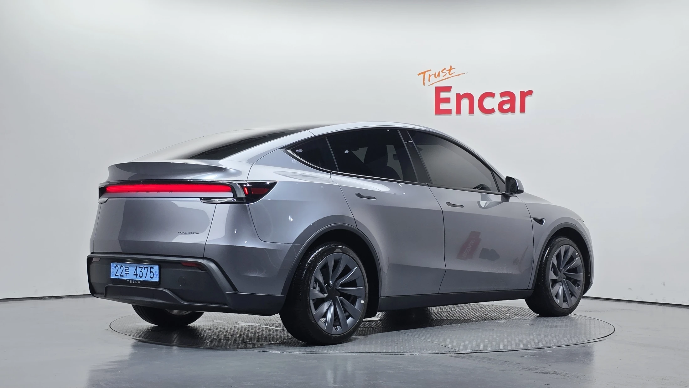 Tesla Model Y, 2026 — фото 2