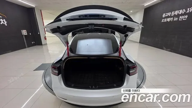 Tesla Model 3, 2020 — фото 11