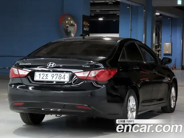 Hyundai Sonata YF Sonata, 2010 — фото 2