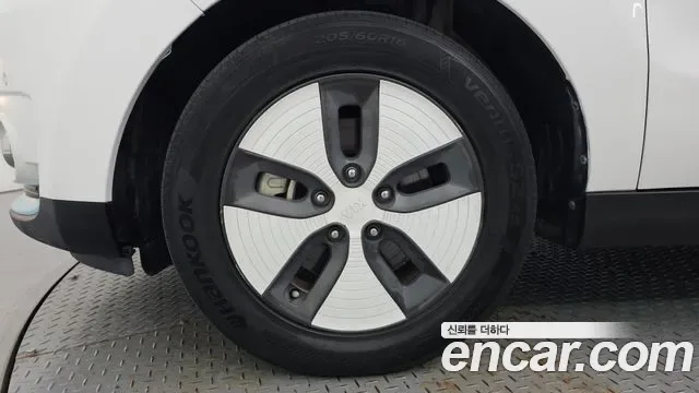 Kia Soul EV, 2015 — фото 5