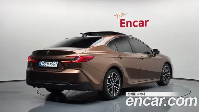 Toyota Camry xv80, 2025 — фото 2