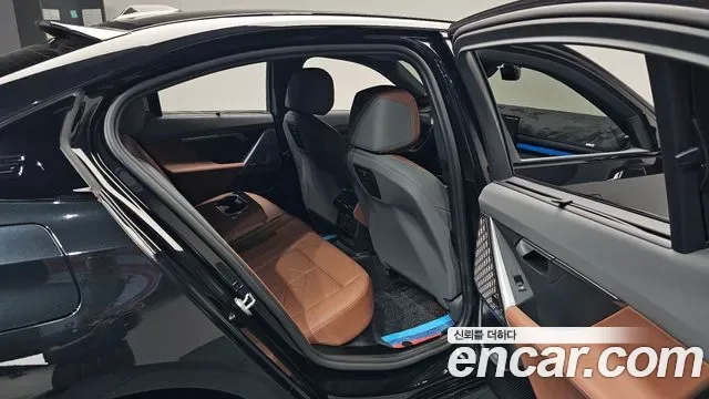 BMW I5 G60, 2025 — фото 12