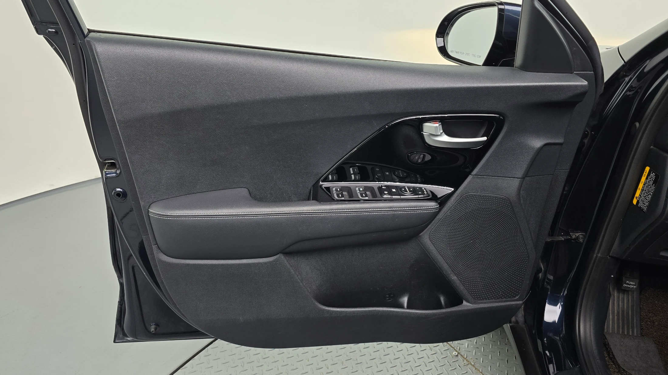 Kia Niro, 2016 — фото 25