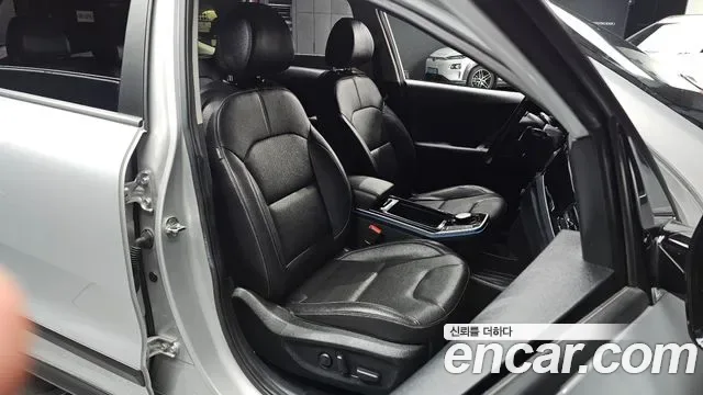 Kia Niro Plus, 2022 — фото 27