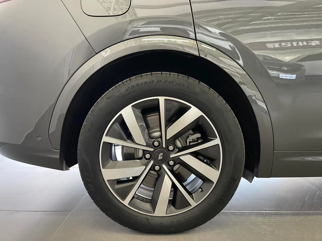 Li Auto Ideal L7, 2023 — фото 10