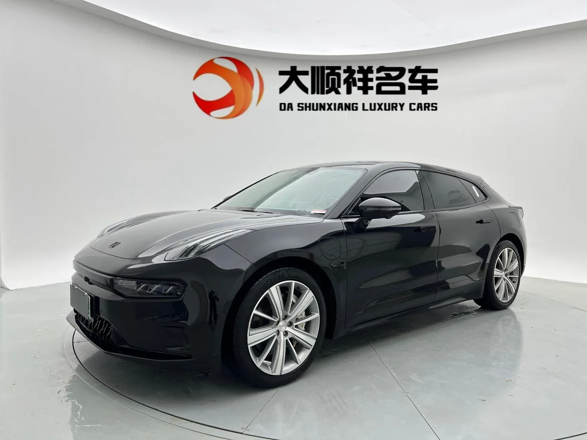 ZEEKR 001
